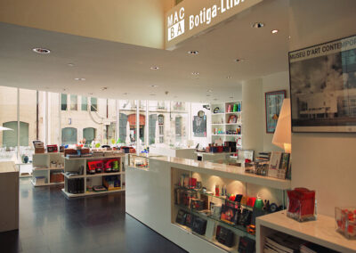 Botiga llibreria MACBA